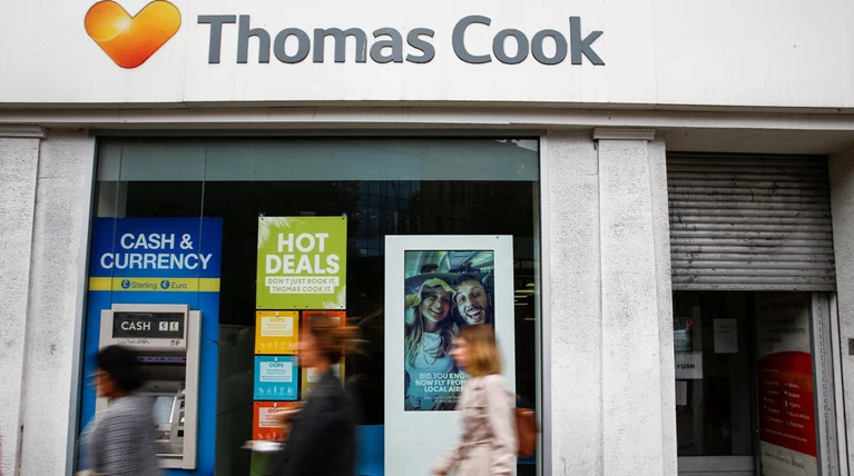 Thomas Cook: Τα "χρυσά" μπόνους σε στελέχη λίγο πριν τη πτώση