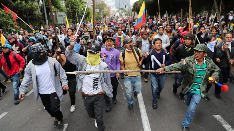 Μαζικές διαδηλώσεις κατά της λιτότητας στον Ισημερινό