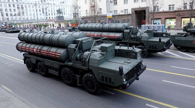 Οι Ρώσοι μετέφεραν S-400 στη Σερβία για...στρατιωτική άσκηση!