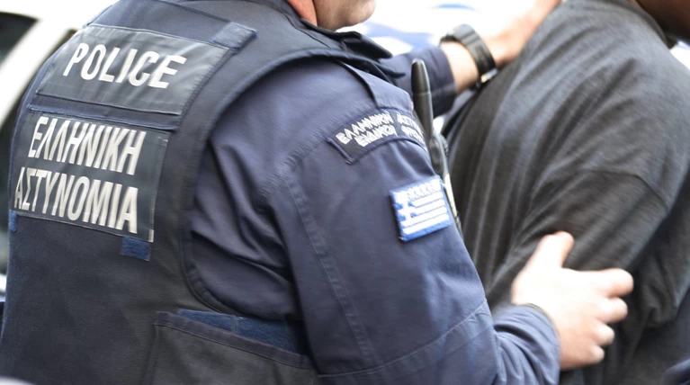 Σύλληψη 23χρονου για επιθέσεις σε αστυνομικούς στα Εξάρχεια