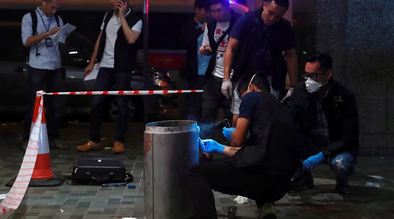Χονγκ Κονγκ: Αντιπαράθεση με μαχαίρι & τραυματισμός 6 ανθρώπων