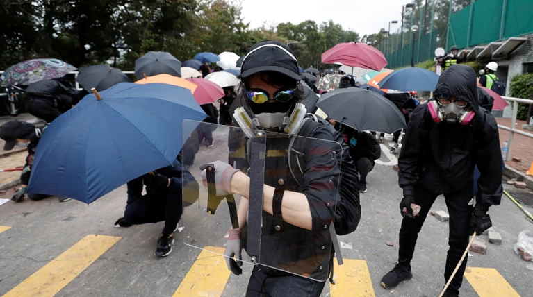 Συνεχίζεται η αναταραχή στο Χονγκ Κονγκ, ανησυχία στη Δύση