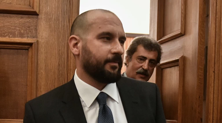 Εσωτερικά "φάλτσα" ΣΥΡΙΖΑ στην Προανακριτική