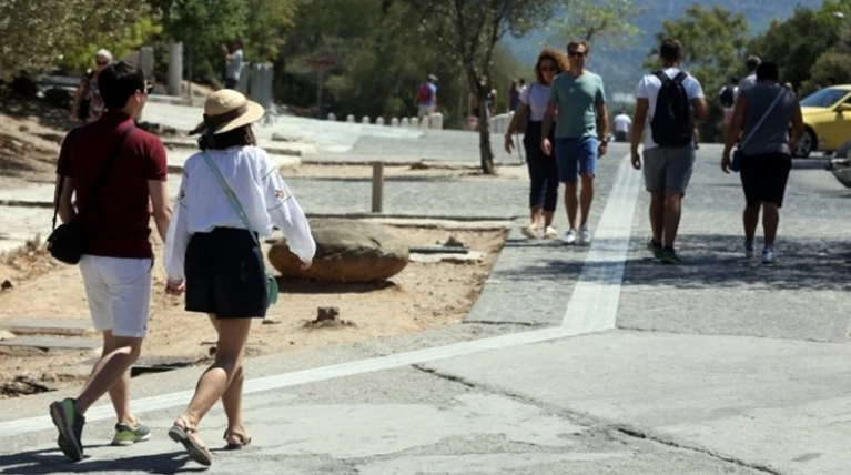 CGTN: Οι Κινέζοι νεαρής ηλικίας επιλέγουν για τις διακοπές τους την Ελλάδα