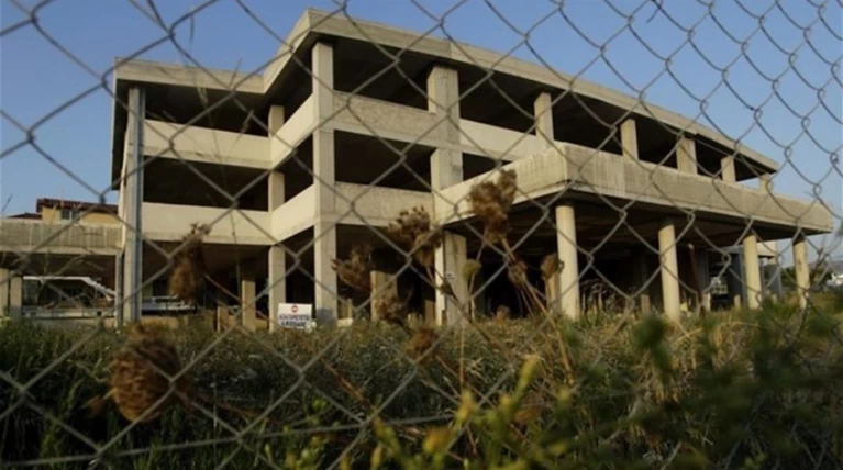 Αυστηροποιείται η διαδικασία τακτοποίησης αυθαιρέτων: Βαριά πρόστιμα