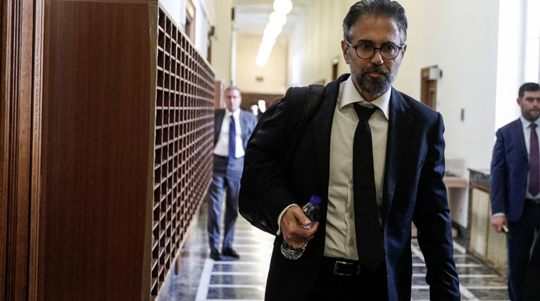 Aποκάλυψη: Οι «υπόγειες» σχέσεις Φρουζή με στελέχη του ΣΥΡΙΖΑ
