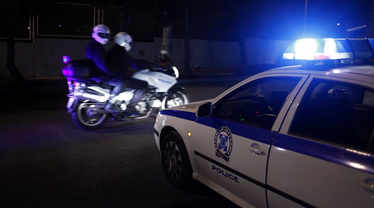 «Φαρ Ουέστ» στην Κυψέλη με καταδίωξη ένοπλων ληστών