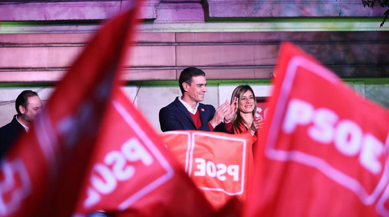 Σκεπτικισμός και εμπόδια στη συμμαχία Σοσιαλιστών - Podemos