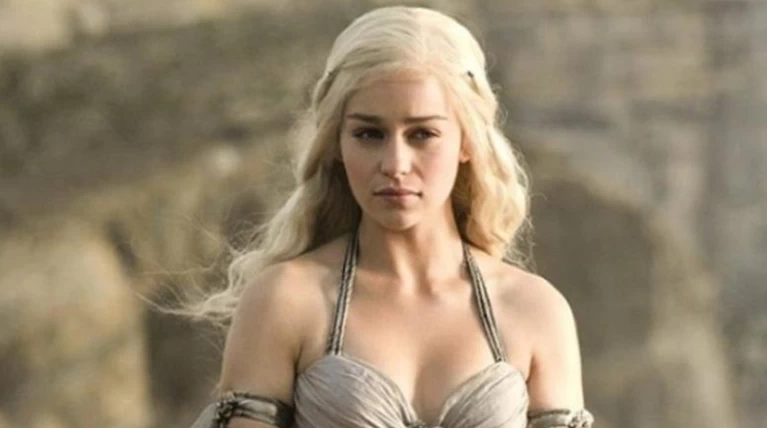 Εμίλια Κλαρκ: τρομακτικές οι γυμνές σκηνές στο Game of Thrones