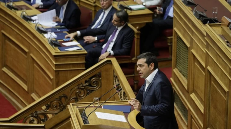 Απομονωμένος ο ΣΥΡΙΖΑ για ψήφο αποδήμων και απλή αναλογική