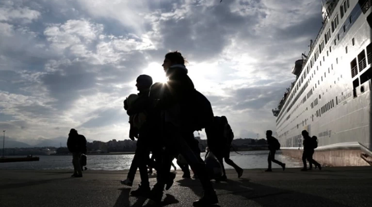 Πάνω από 55.000 πρόσφυγες & μετανάστες στις δομές των Ενόπλων Δυνάμεων