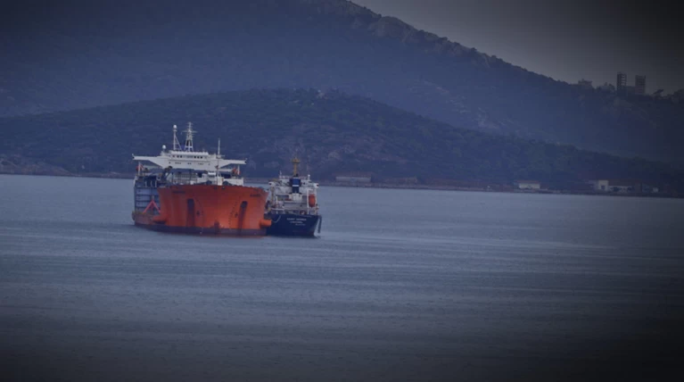 Πειρατική επίθεση σε ελληνόκτητο πλοίο, 19 ναυτικοί όμηροι