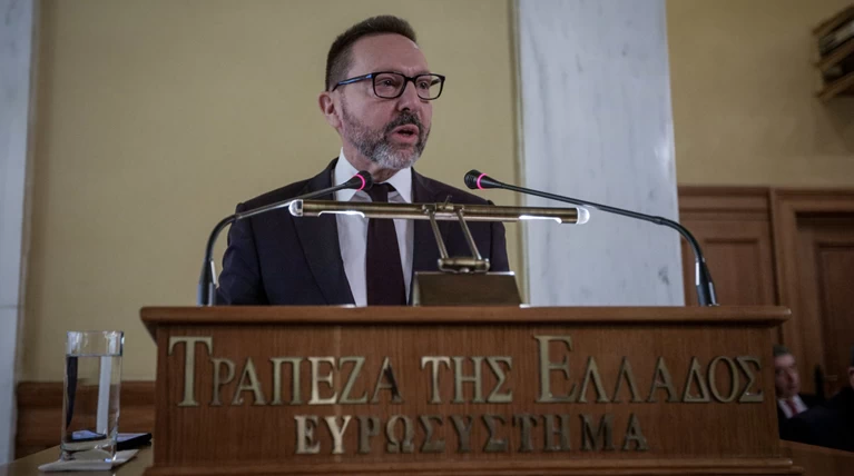 «Καμπανάκι» Στουρνάρα για τις τράπεζες ενόψει stress tests