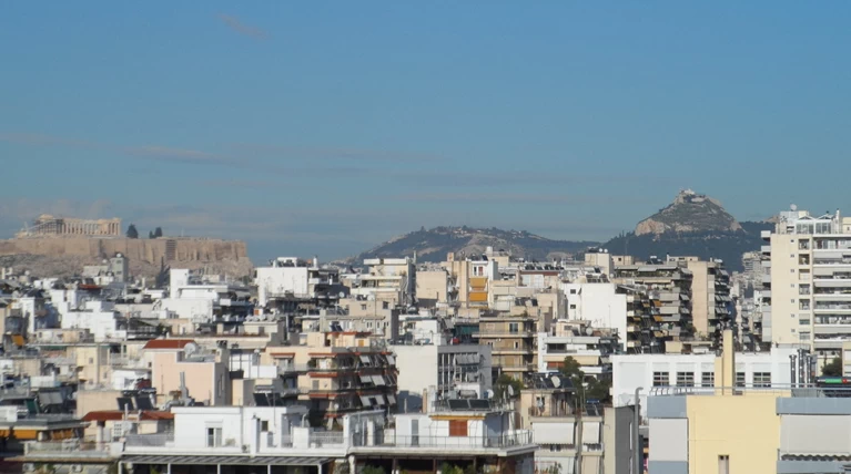 Πώς γίνονται ευκολότερα και φθηνότερα οι μεταβιβάσεις ακινήτων