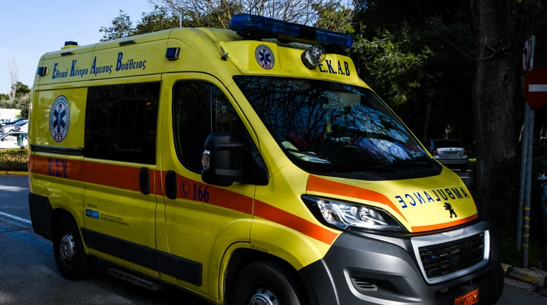Μαχαιρώθηκαν στη Δημοτική Αγορά στα Χανιά - Ένας τραυματίας