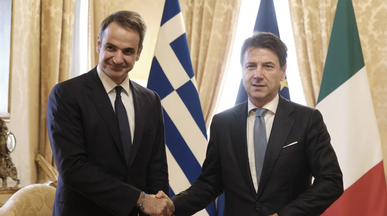Η Ιταλία στηρίζει την Ελλάδα στο θέμα της ΑΟΖ- Δηλώσεις του Τζουζέπε Κόντε