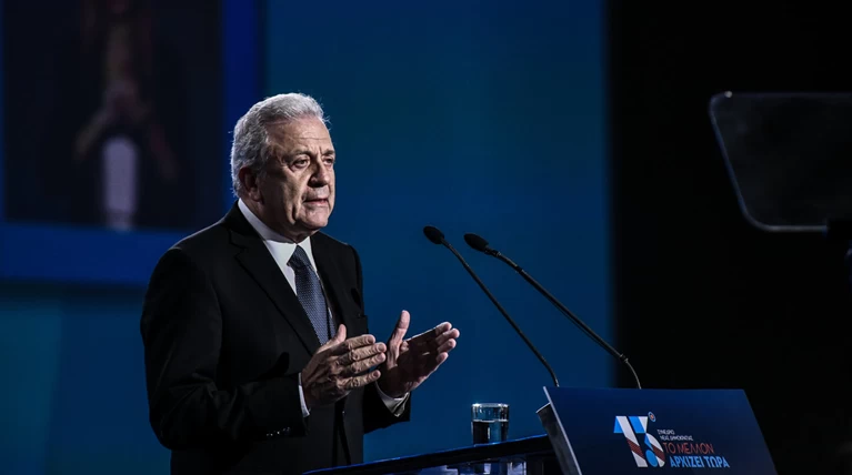 Αβραμόπουλος: Δεν διαθέτω προσωπικό λογαριασμό στην Ελβετία