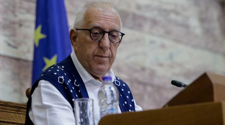 Με τι ατάκα ο Ν. Κακλαμάνης αποκλιμάκωσε την ένταση στη Βουλή