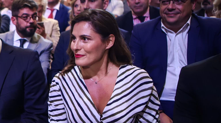 Και επίσημα καθηγήτρια Πανεπιστημίου η Μπέτυ Μπαζιάνα - Εξελέγη ομόφωνα