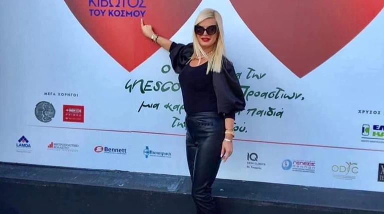 Υπερβολή: Η Μαρίνα Πατούλη ...ροκ σταρ στην Κιβωτό του Κόσμου