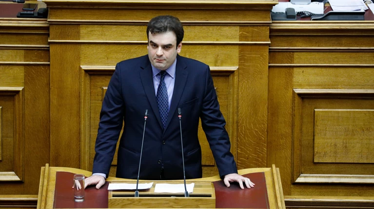 Πιερρακάκης: Θέμα ημερών ο διαγωνισμός για τις νέες ταυτότητες