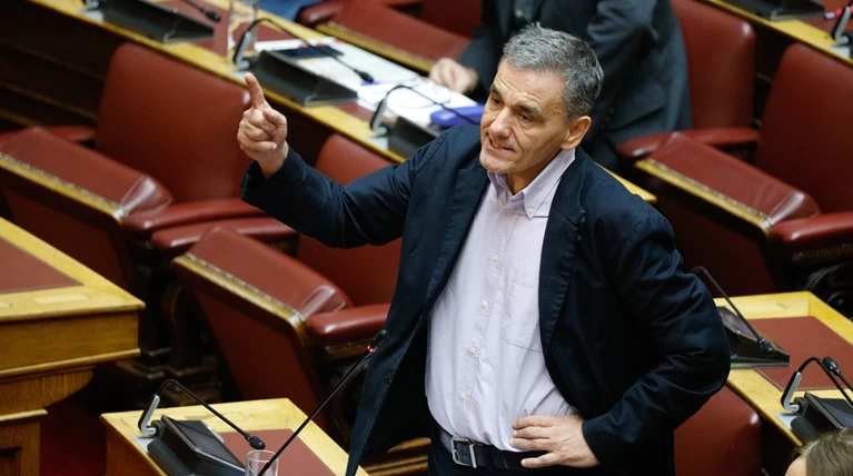 Βουλή: Το «άνοιγμα» του Τσακαλώτου και το επίδομα ρεμπέτικου
