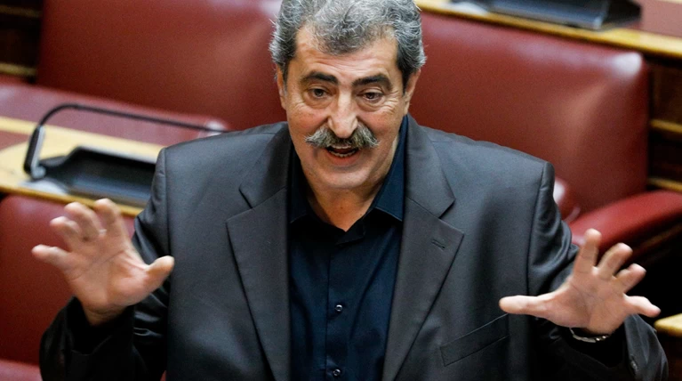Ξέφυγε ο Πολάκης: Μην βλέπετε τηλεόραση!
