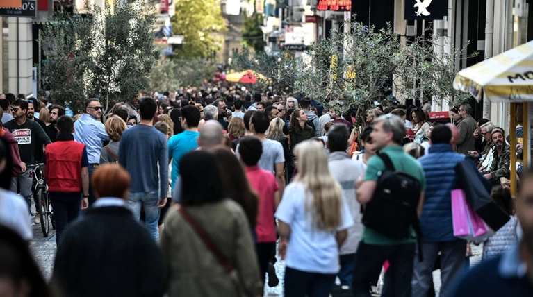 Χριστούγεννα 2019: Ανοικτά σήμερα τα μαγαζιά - Δείτε τις ώρες αναλυτικά