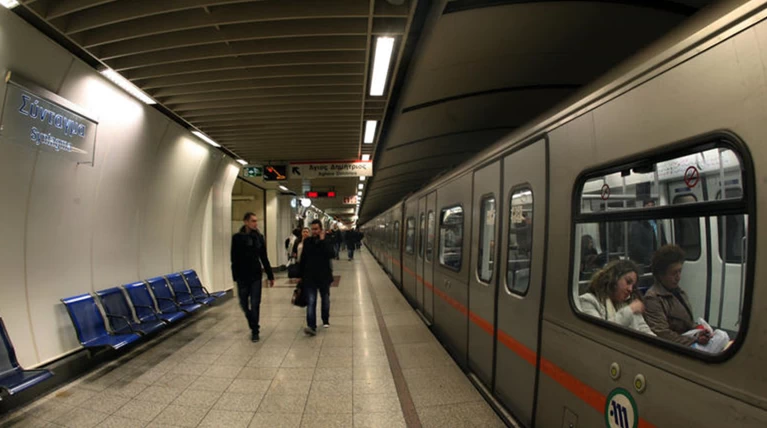 Πώς θα κινηθούν τα ΜΜΜ την Παραμονή των Χριστουγέννων