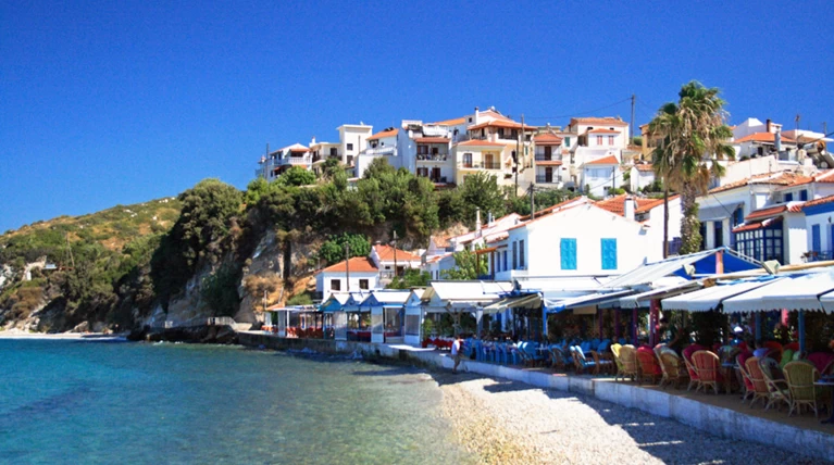 Παράταση 6 μηνών για μειωμένους συντελεστές ΦΠΑ σε 5 νησιά