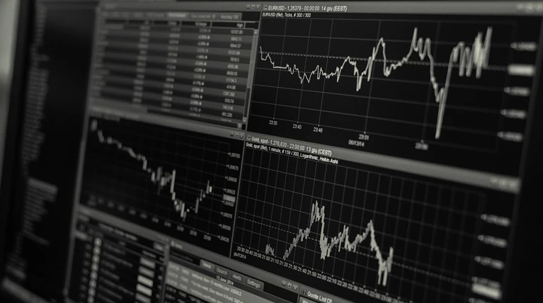 FT: Τα ελληνικά ομόλογα στα πιο κερδοφόρα στοιχήματα του 2019