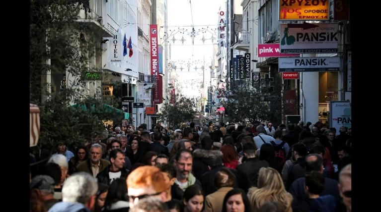 Εορταστικό ωράριο: Πότε θα είναι ανοιχτά τα καταστήματα