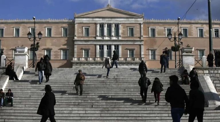 Oι φοροελαφρύνσεις που μας φέρνει ο νέος χρόνος:Ποιοι θα κερδίσουν και τι