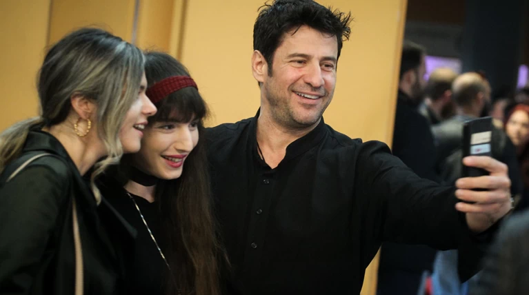 Ο διαφορετικός απολογισμός του Αλέξη Γεωργούλη για το 2019 μέσω Dailymotion