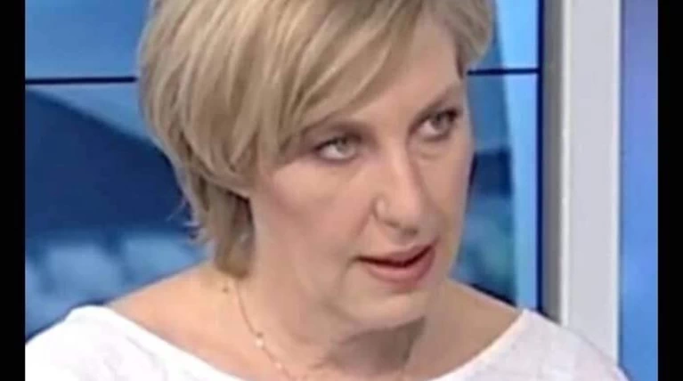 Η δημοσιογράφος Ελλη Τριανταφύλλου έπεσε θύμα τσαντάκια- Τι έγραψε...