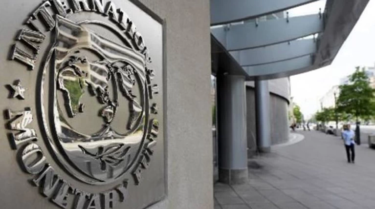 Handelsblatt: Θετικό μήνυμα η αποχώρηση ΔΝΤ από την Ελλάδα