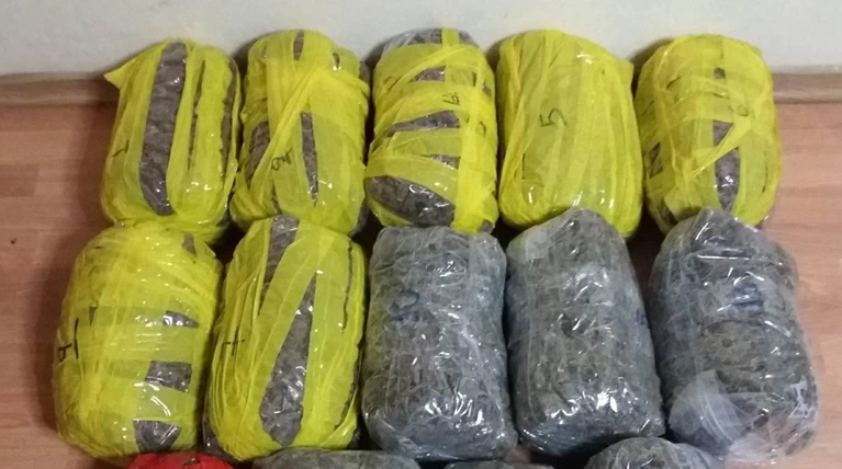 Συνελήφθη 26χρονος με 14 κιλά κάνναβης στο αυτοκίνητό του