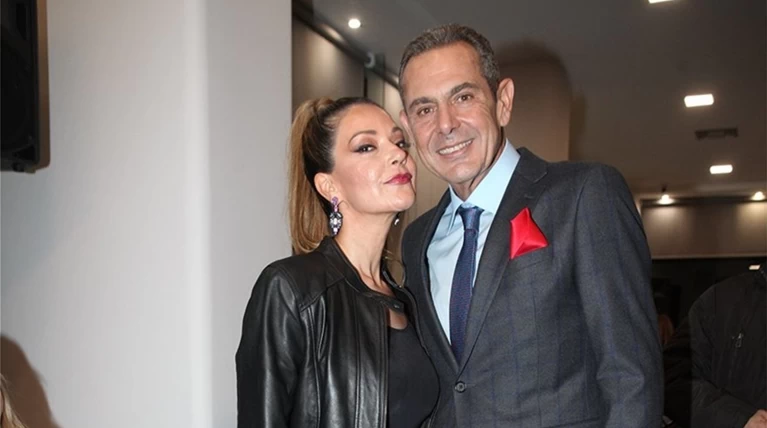 H Ekrhktikh Emfanish Ths Syzygoy Toy Panoy Kammenoy Eikones Politikh Eidhseis