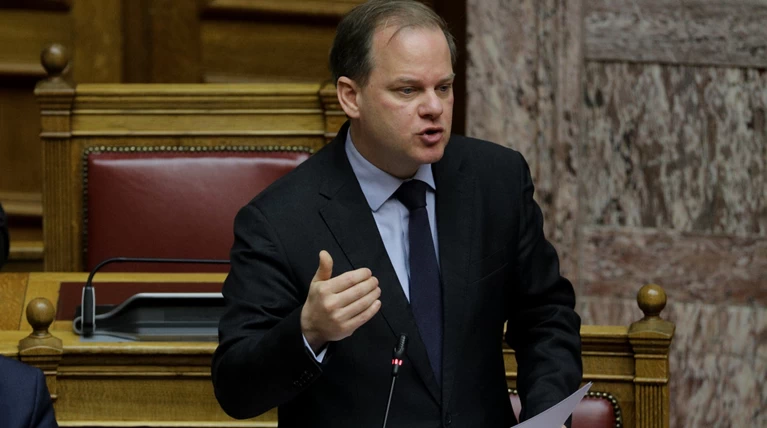 «Ο Τσίπρας χάρισε 500 εκατ. πανωπροίκια σε εργολάβους»