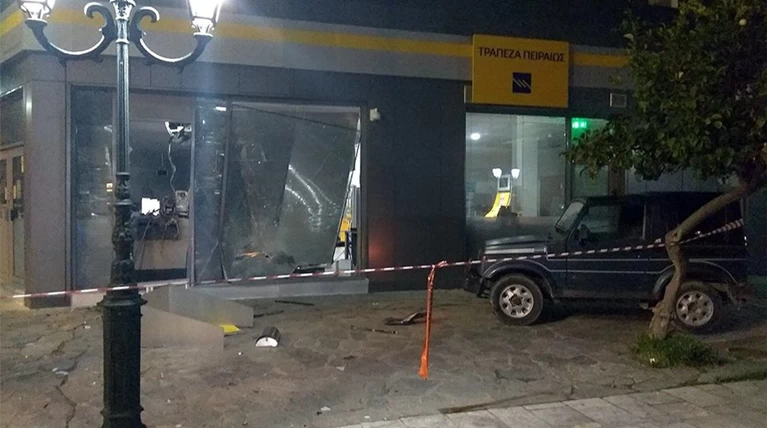 Ανατίναξαν ΑΤΜ τα ξημερώματα στην Ελευσίνα