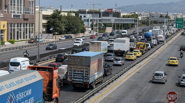 Μεγάλο μποτιλιάρισμα στον Κηφισό λόγω τροχαίου