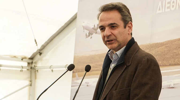 Le Figaro: Η κυβέρνηση Μητσοτάκη επαναπατρίζει 500.000 «μυαλά»