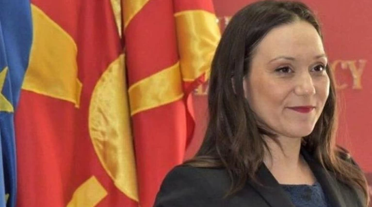 Σκόπια: Δεν κατέβασε τη πινακίδα «Δημοκρατία της Μακεδονίας» η υπ.Εργασίας