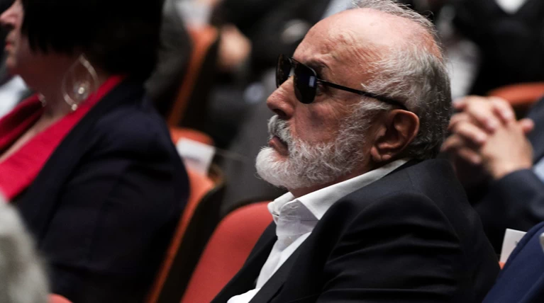 Απίστευτος Κουρουμπλής: “Και οι πρόσφυγες το 22 ήρθαν σαν λαθρομετανάστες"…