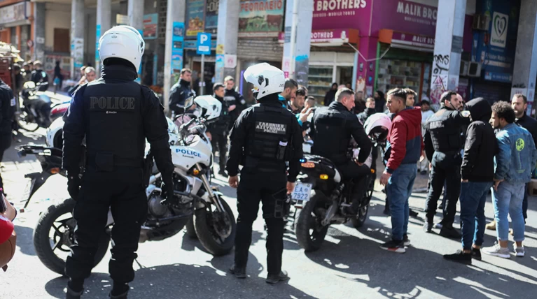 Φάρ Ουέστ το κέντρο της Αθήνας - Νεκρός από πυροβολισμούς