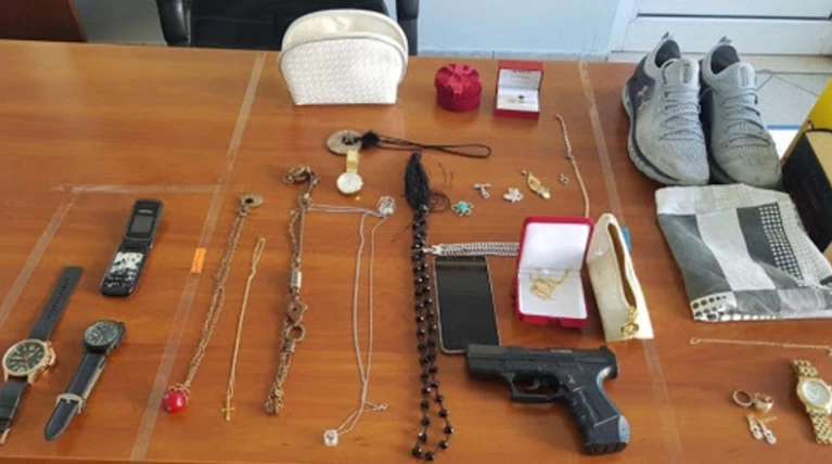 Στη φάκα η «συμμορία με τις μαξιλαροθήκες»: 40 κλοπές στη Δυτ. Αττική