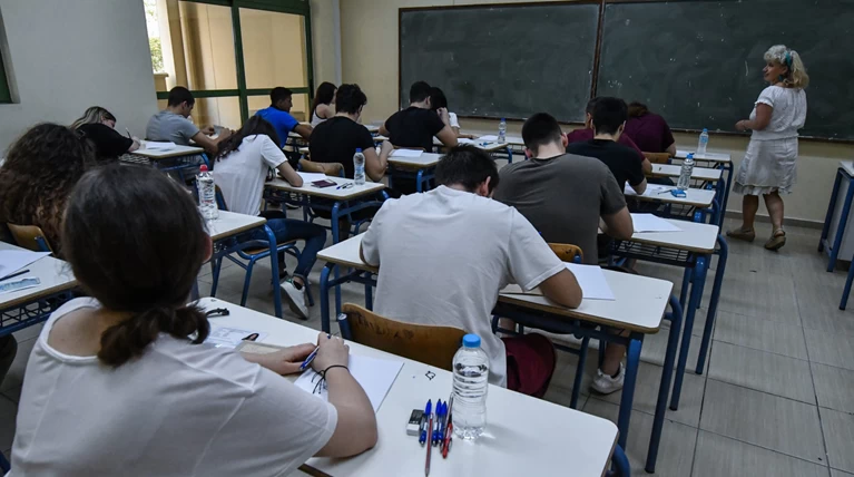 Κεραμέως: Συνυπολογισμός βαθμού Α, Β & Γ Λυκείου για εισαγωγή σε ΑΕΙ, ΤΕΙ