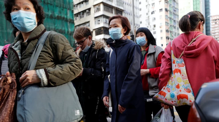 Εργόστασιο για νοσοκομειακές μάσκες χτίζει σε 6 μέρες το Πεκίνο