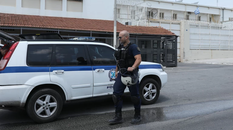 Απίστευτο: Στον Κορυδαλλό υπήρχε κελί πολυτελείας με “τζακούζι”