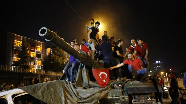 Περίεργες φήμες για πραξικόπημα στην Τουρκία - Τι συμβαίνει